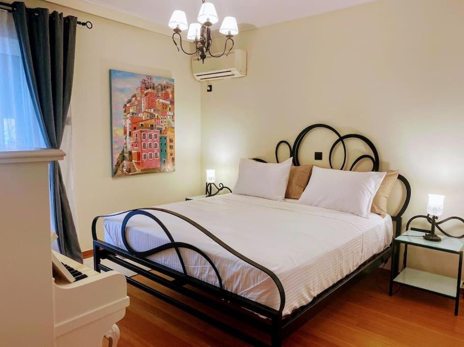 Appartamento Sarakin'S Mansion Luxury Retreat Atene Esterno foto