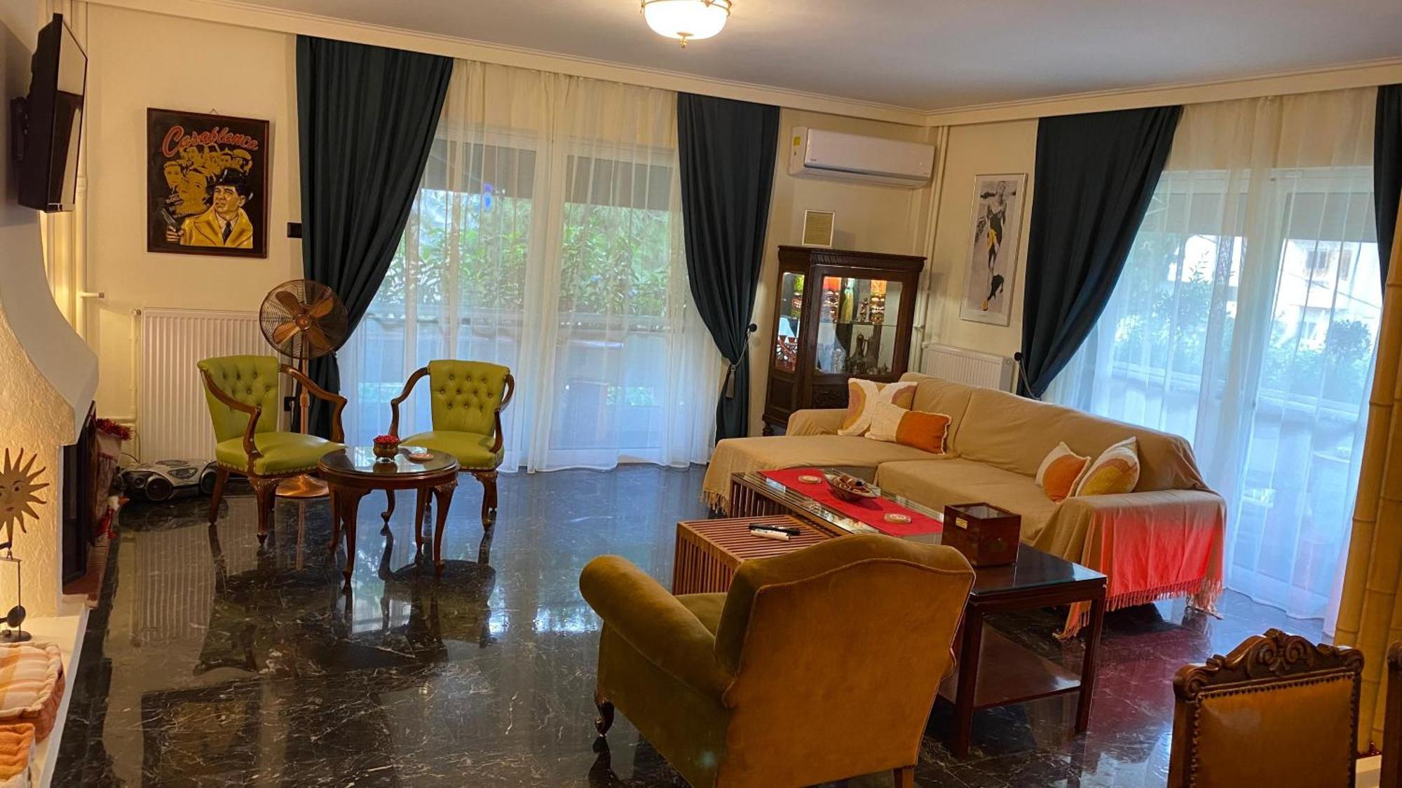 Appartamento Sarakin'S Mansion Luxury Retreat Atene Esterno foto