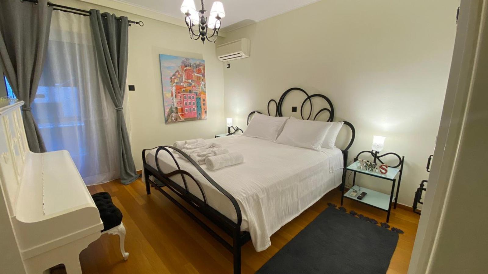 Appartamento Sarakin'S Mansion Luxury Retreat Atene Esterno foto
